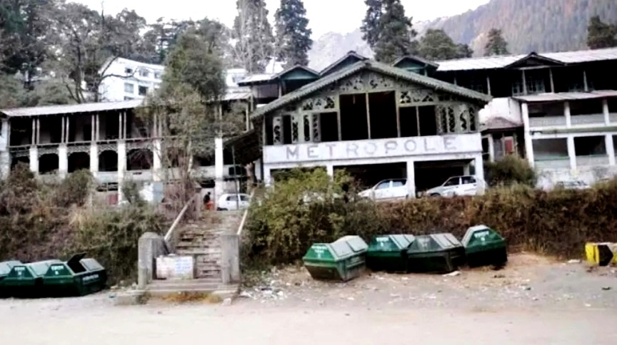 शत्रु संपत्ति मैट्रोपोल होटल परिसर पार्किंग उपयोग के लिए आवंटित, पर्यटकों को बड़ी राहत