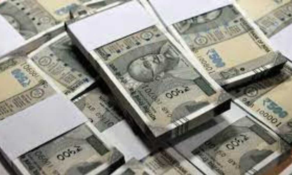 Employees-of-Uttarakhand-are-going-to-get-bonous-1000x600.jpg
