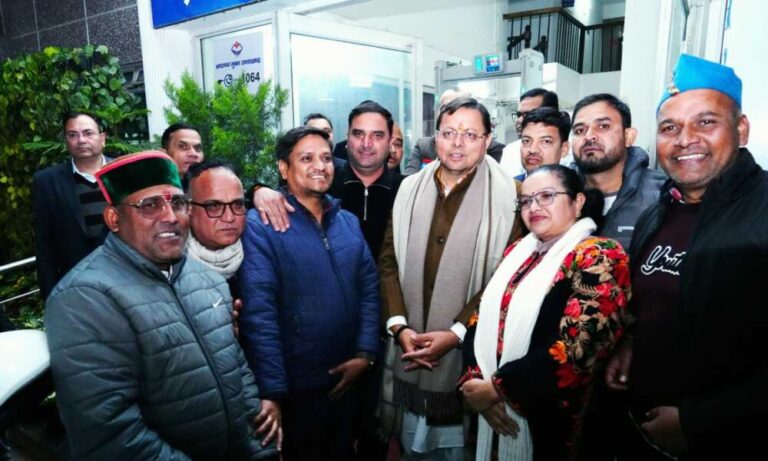 उपनल कर्मचारियों ने मुख्यमंत्री से भेंट कर ‘समान कार्य–समान वेतन’ पर कैबिनेट के ऐतिहासिक निर्णय के लिए व्यक्त किया आभार